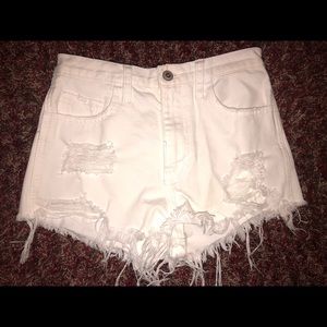White High-wasted Jean Shorts
